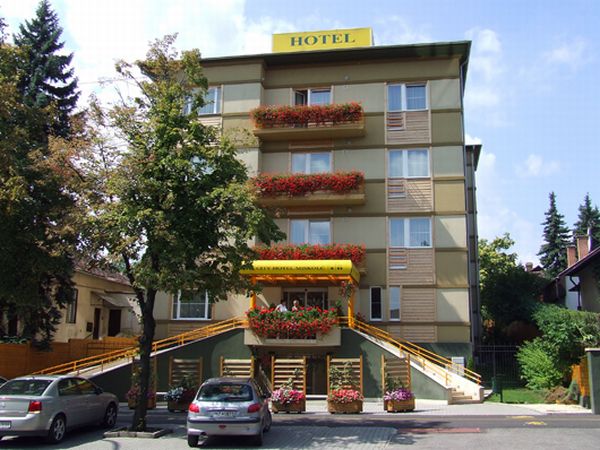 Új épületszárnnyal bővül a City Hotel Miskolc***