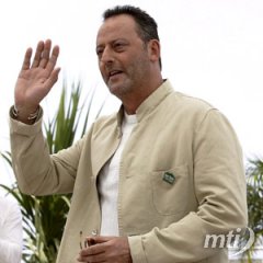 Budapesten forgat Jean Reno