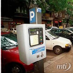 Alkotmánybírósághoz fordult a Magyar Autóklub a parkolási bírságok miatt