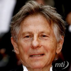 Svájci házában töltheti a háziőrizetet Roman Polanski