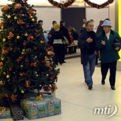 5-6 évvel ezelőtti szintre esik vissza a karácsonyi vásárlások nagysága
