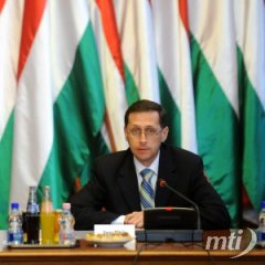 Varga: „gazdasági vészhelyzet” van
