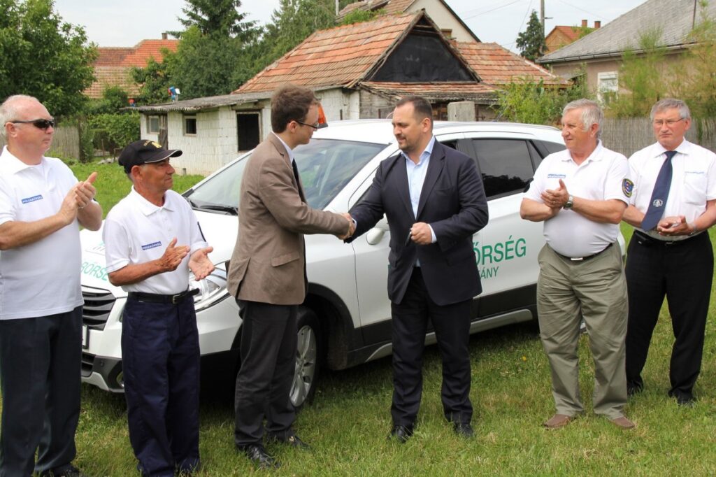 Új autót kaptak a taktaharkányi polgárőrök