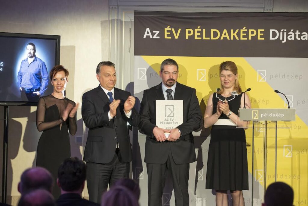 Elindult a 2014-es Példakép Pályázat