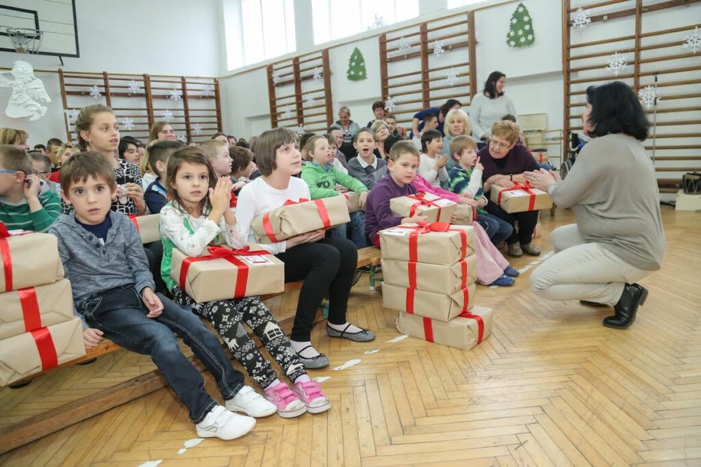 Több mint 500 szeretetküldemény