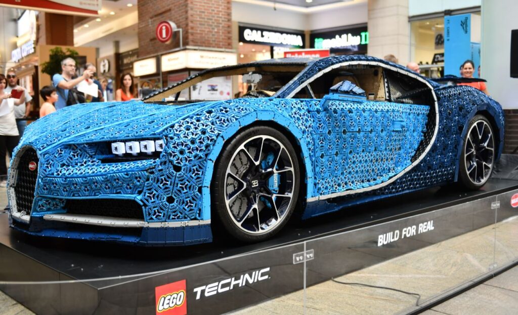 Budapestre érkezett az életnagyságú LEGO Technic Bugatti Chiron