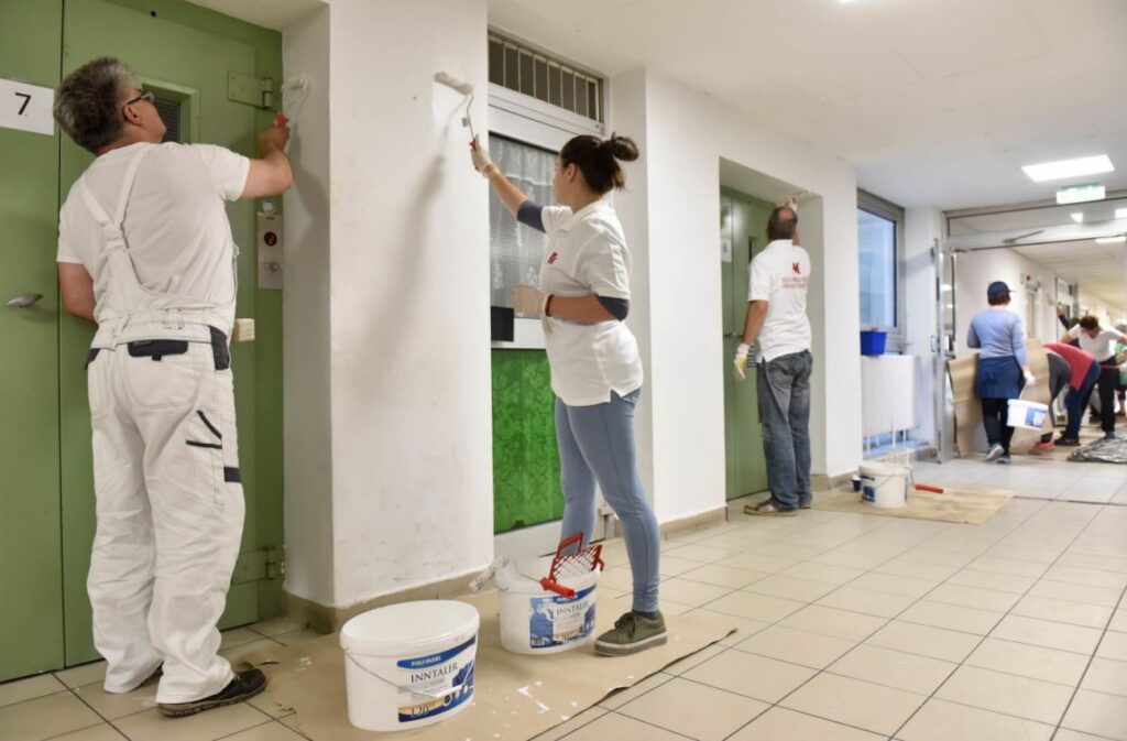 25 kórházi osztályt újítottak fel a Poli-Farbe Színnel, lélekkel pályázat keretén belül