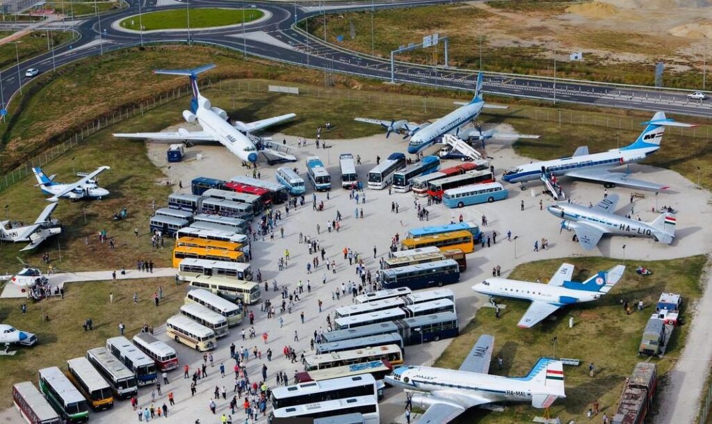 Gördülő Ikarus legendák az Aeroparkban