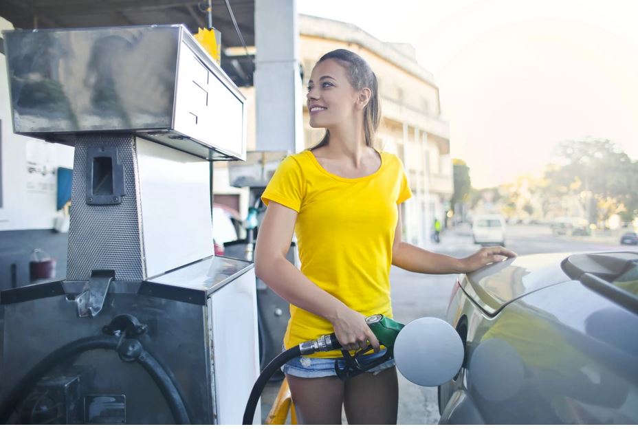 Gulyás: november 15-től 480 forintban maximálják a benzin és a gázolaj árát