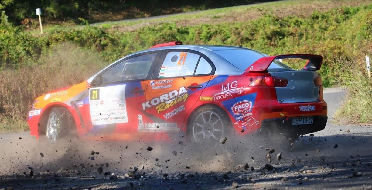 Korda Racing: Vincze Ferenc újabb dobogós helyezésével életben tartotta a bajnoki reményeit az Ózd Rallye-n