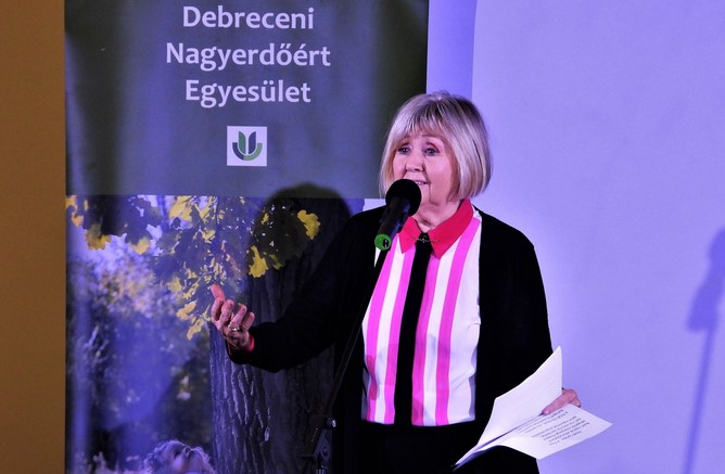Szépirodalmi és fotós pályázatot hirdet a Debreceni Nagyerdőért Természetvédelmi és Kulturális Egyesület 