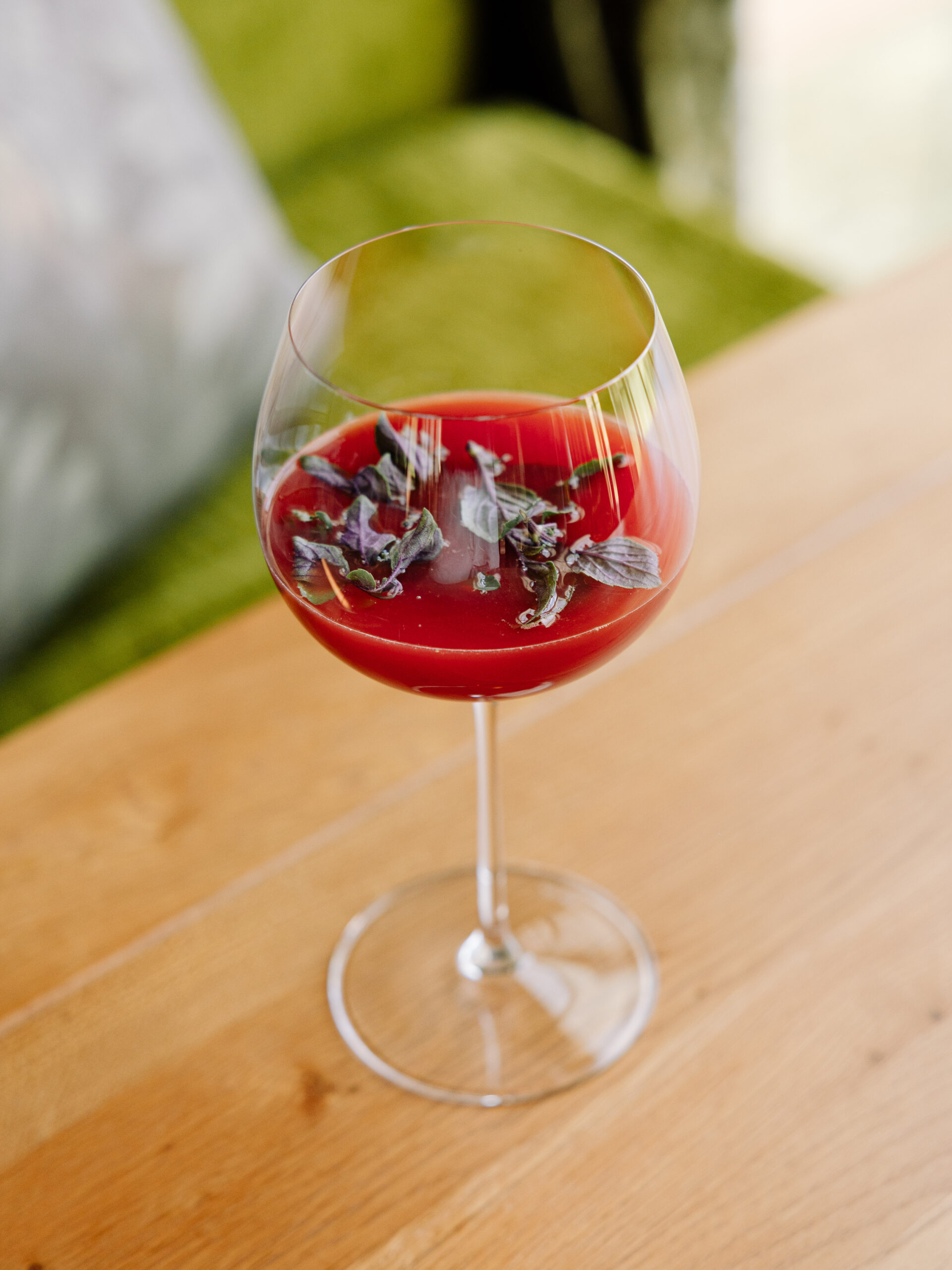 Almából fine-dining élmény, vízi kefirből fröccs