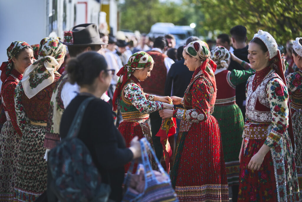 A szerelem, a tánc és a zene örök egysége a vásznon – végre bepillanthatunk a Magyar menyegző című romantikus filmbe