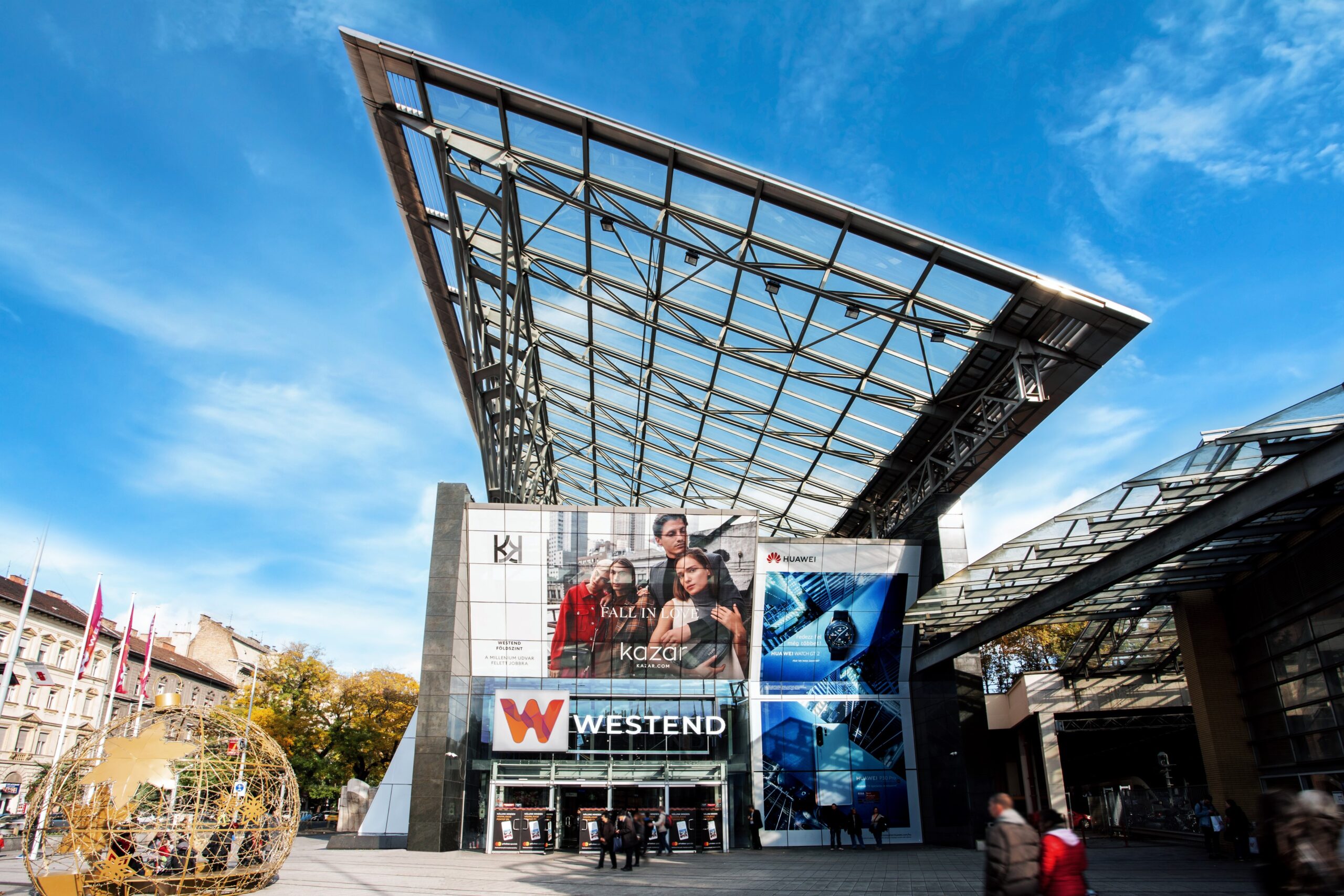 Fedezd fel Budapest adventi hangulatát – és parkolj biztonságosan a Westendben