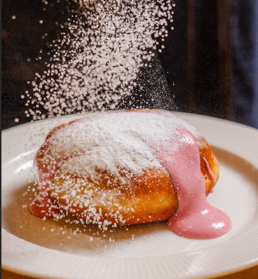 A világ egyik legédesebb hagyománya a boldogságot jelentő fánk