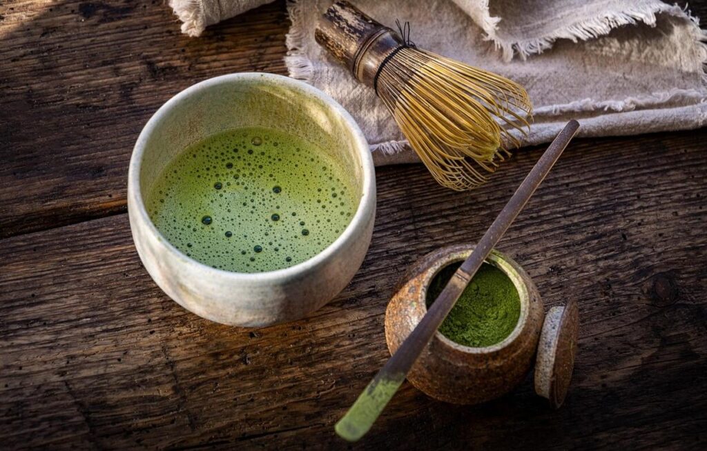 A matcha tea egészségügyi előnyei és mindennapos haszna
