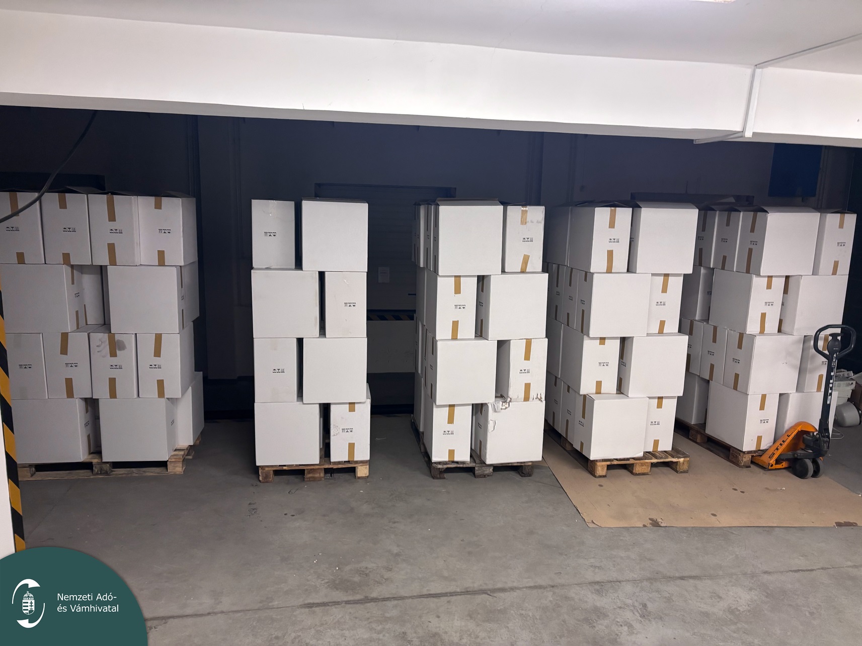 Cigi, pia, ruhák – bukás a hídon-NAV-Hírek