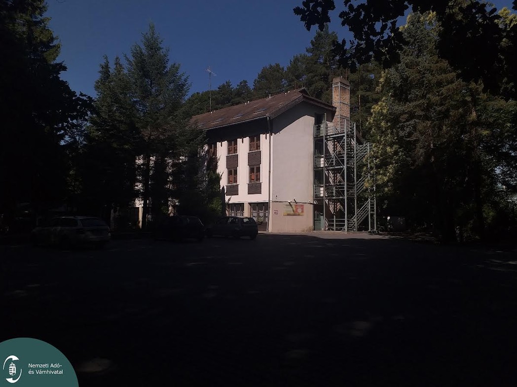 Erdei hotel a NAV árverésén