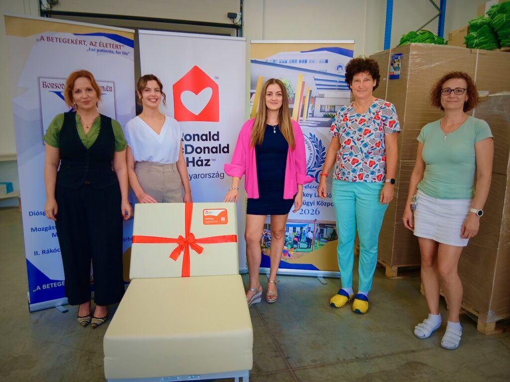 Miskolcon új szülői ágyak segítik, hogy a család a beteg gyermek mellett maradjon