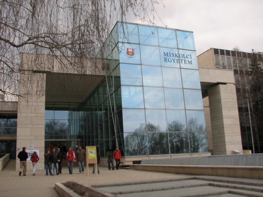 Nyitókonferencia az Egyetemen