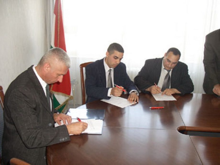 Támogató kapcsolat - cigány diákok válhatnak rendőrré