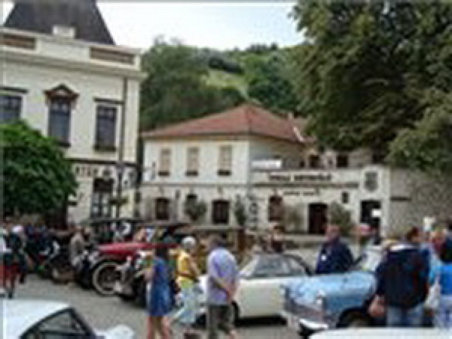 Veteránautók és motorok találkozója