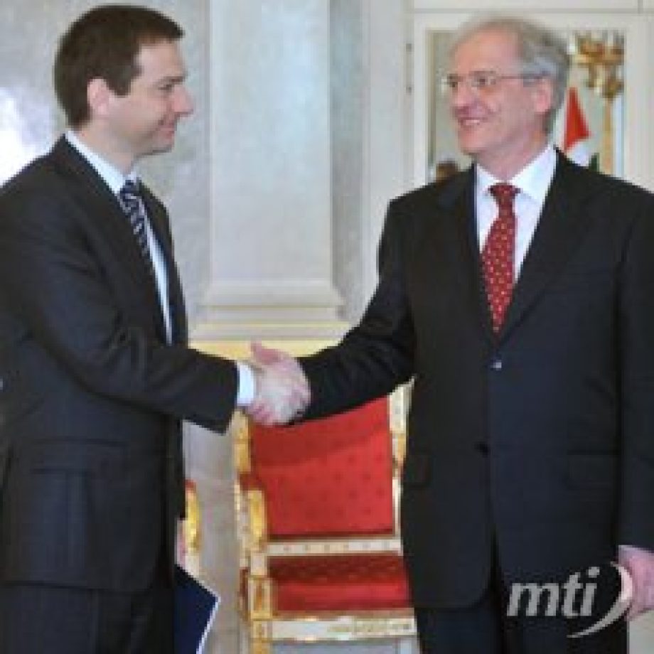 Az államfő ma találkozik a miniszterelnökkel