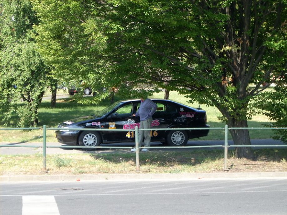 „Eltévedt” a taxis