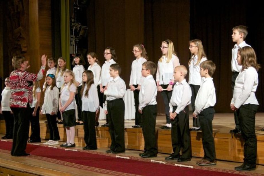 11652-a-kozelgo-karacsony-jegyeben-unnepeltek-a-korhazi-dolgozok-01