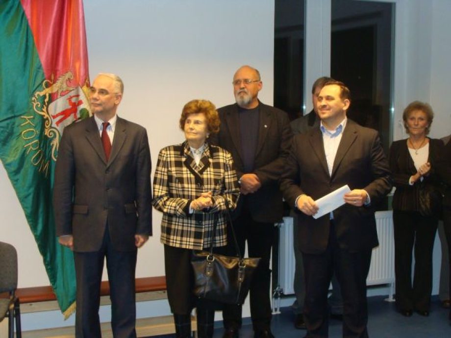 11755-a-gyerekeken-keresztul-kell-a-szuloket-nevelni