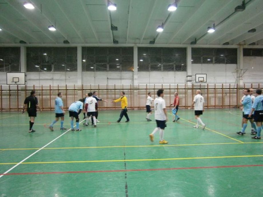 11976-szabo-laszlo-emlektorna-szikszon-01