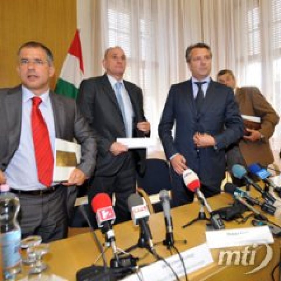 Az önkormányzati szövetségek felfüggesztették tárgyalásaikat a kormánnyal