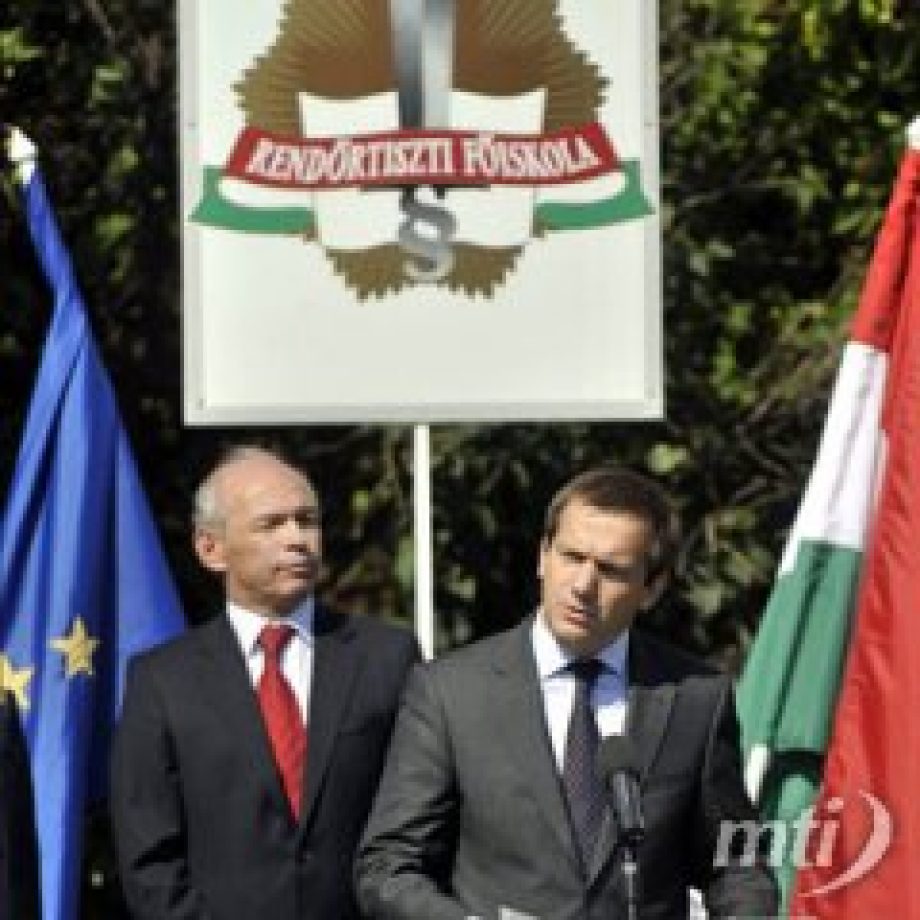 Bajnai Gordon tízpontos közbiztonsági csomagot jelentett be