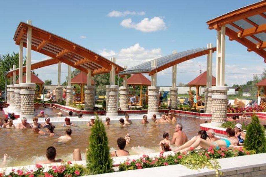 13367-jarorok-a-strandon