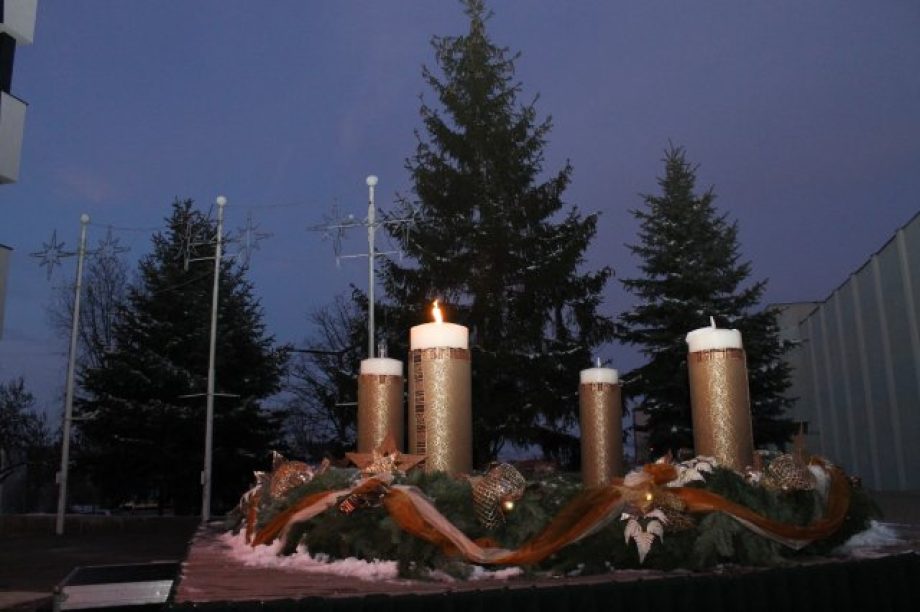 16241-adventi-korz-iii.-elzetes