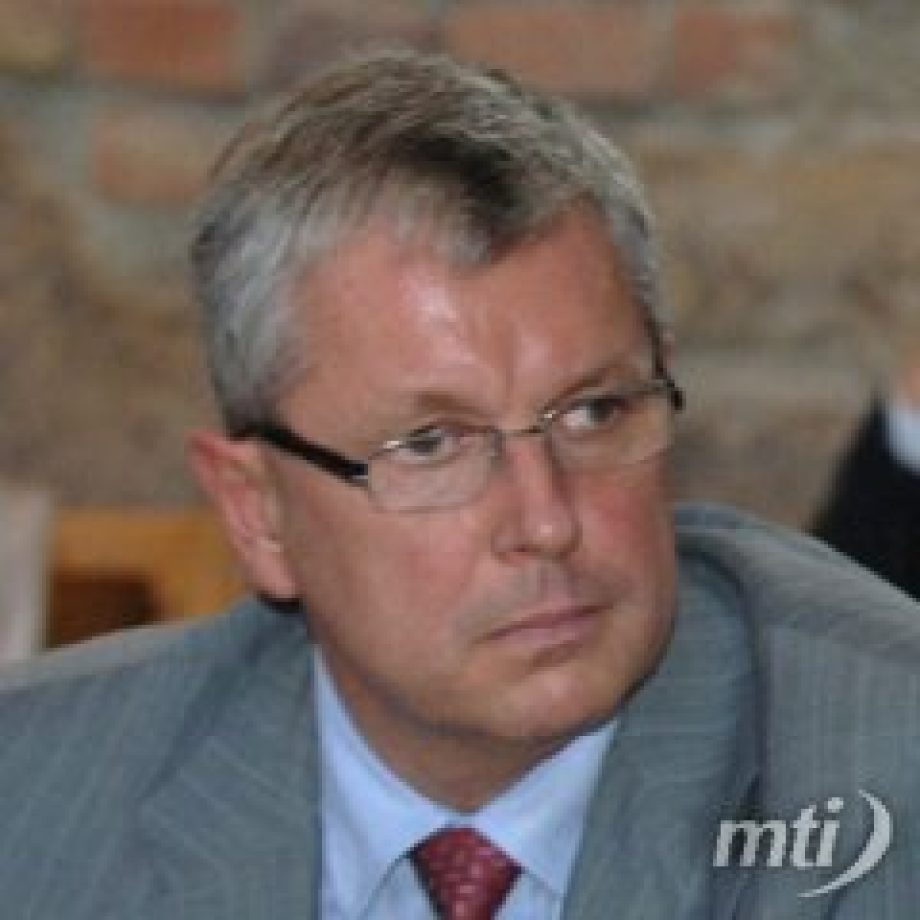 Matolcsy: a jövő év közepére más ország, más jegybank kell