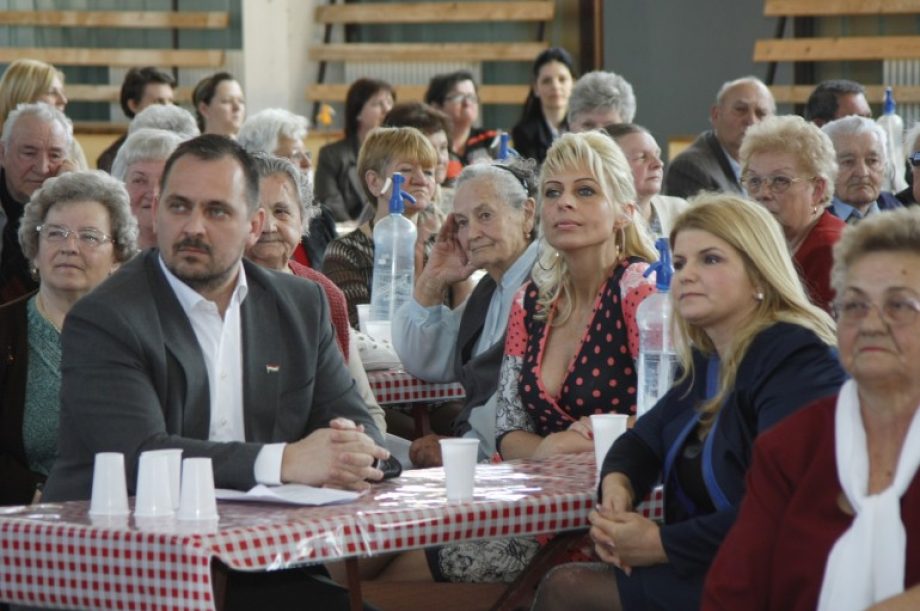 24353szikszo-nyugdijas-07-770x512