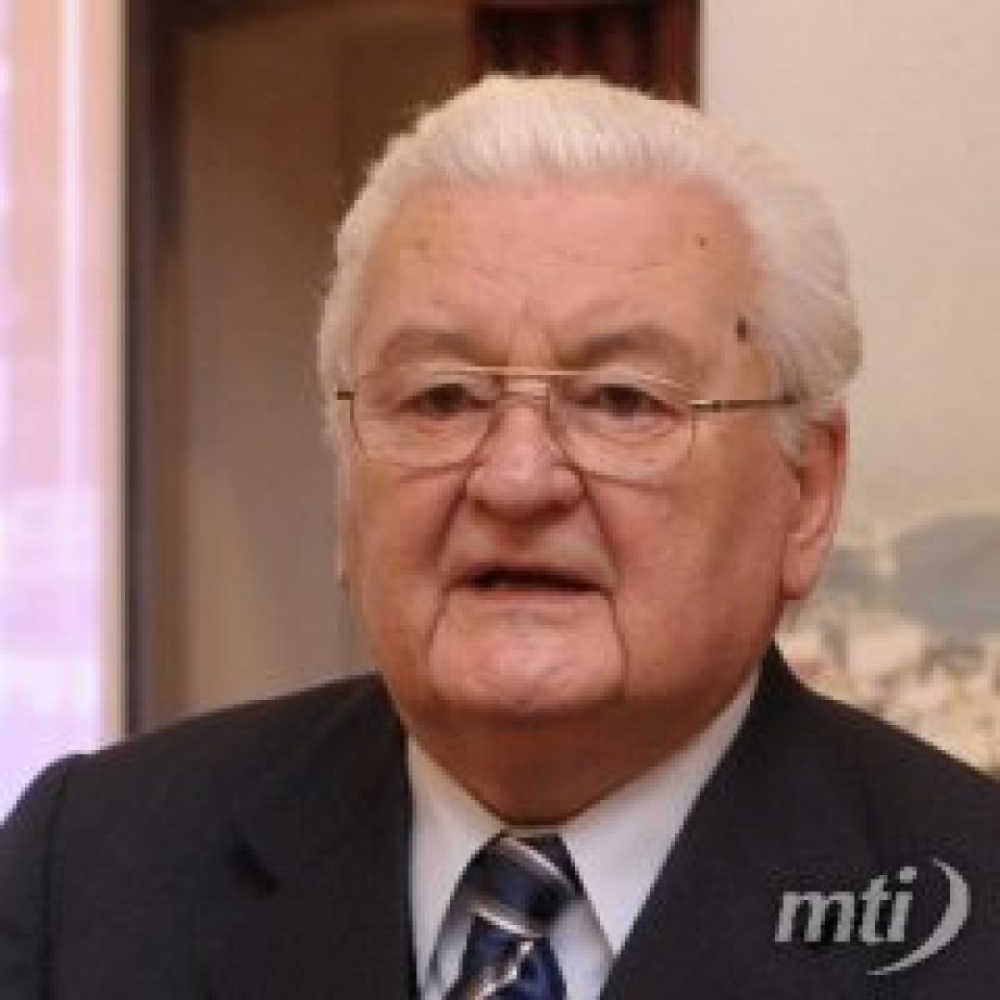 Boross Péter kilép az MDF-ből