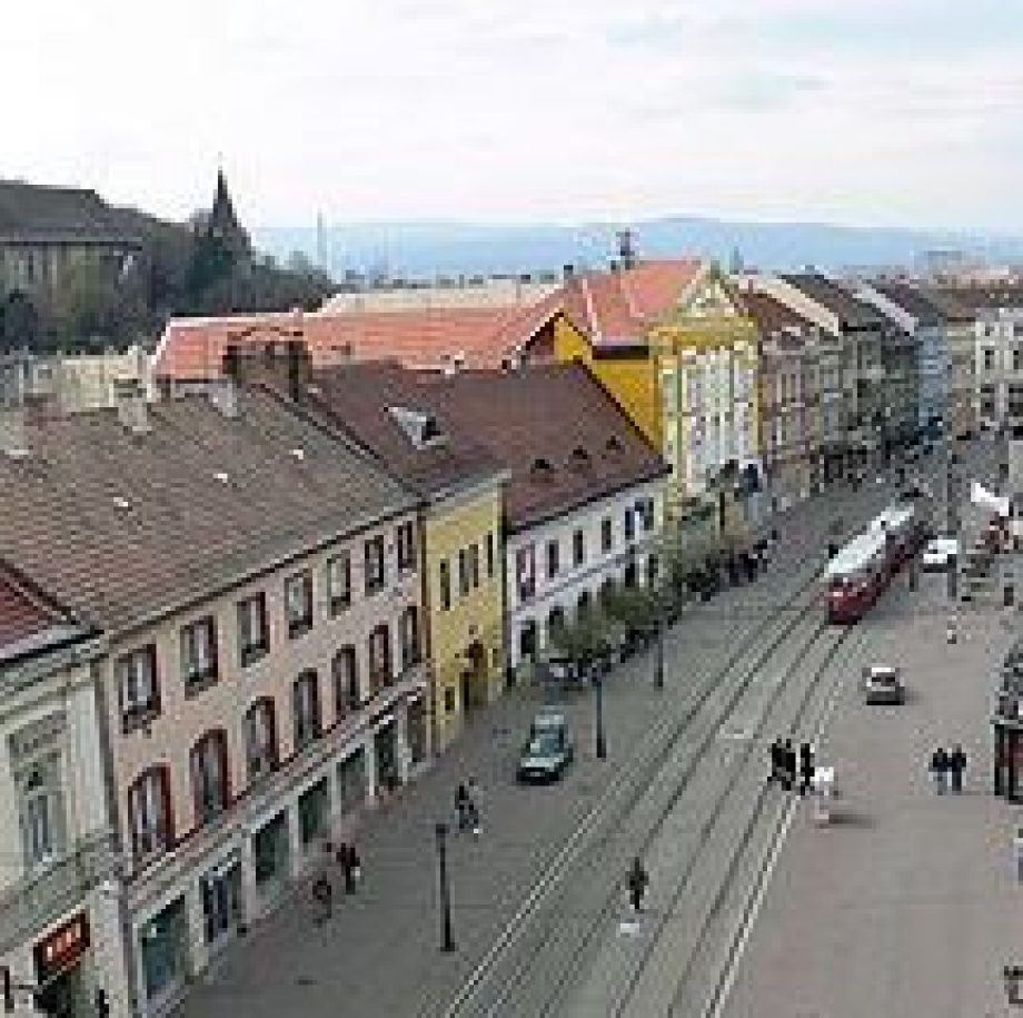 Tovább folytatódik a belvárosi üzletek megújulása