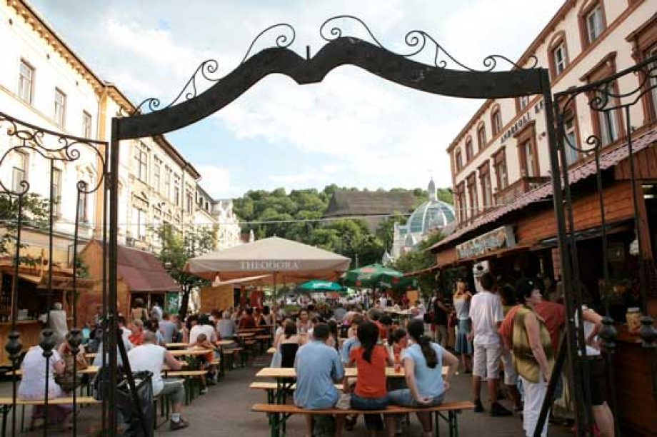 Fesztivál utcákon, tereken