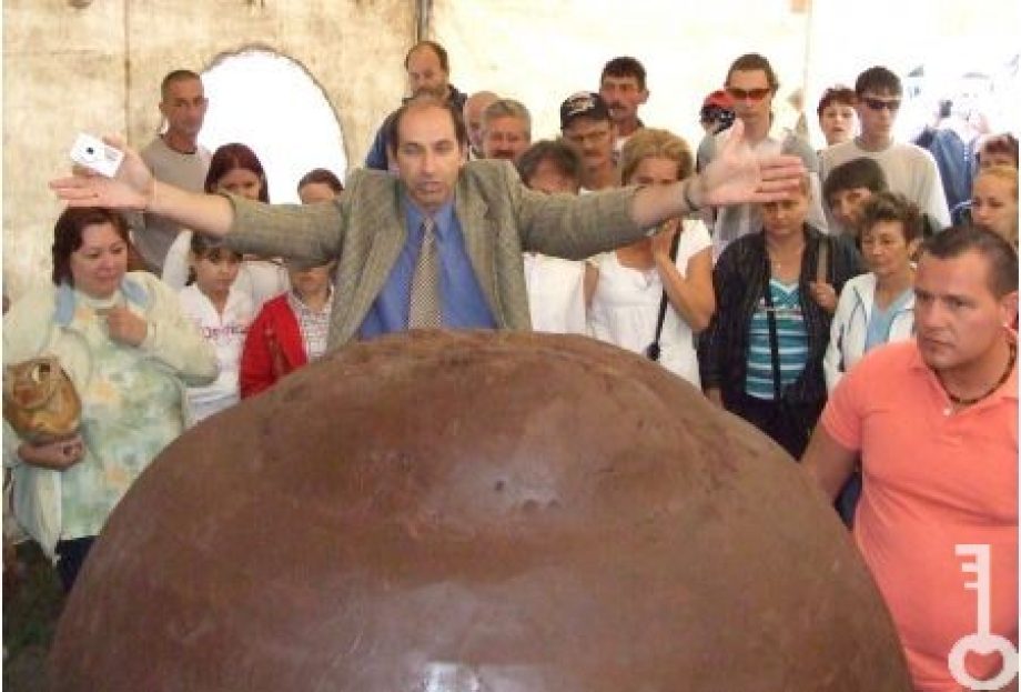 5980-elkeszult-a-vilag-legnagyobb-bonbonja-01