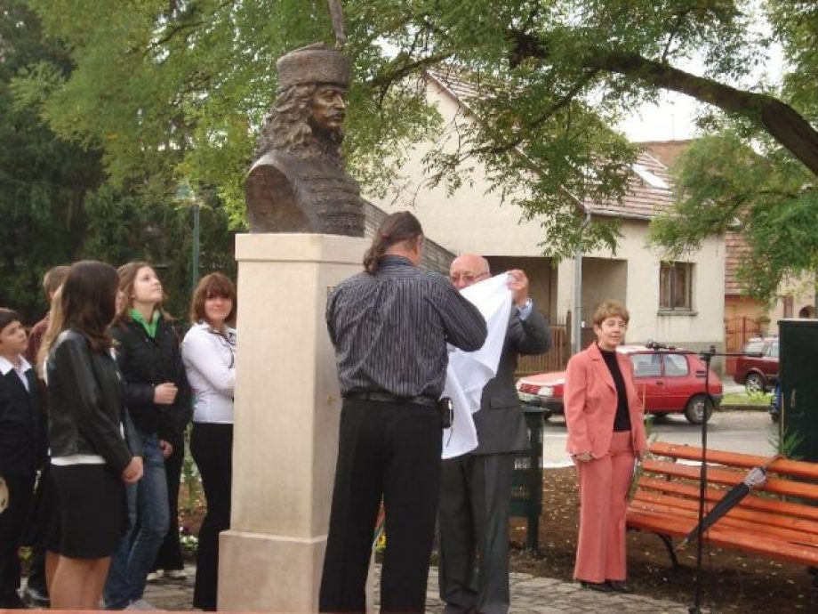 6278-szobor-ii-rakoczi-ferencnek