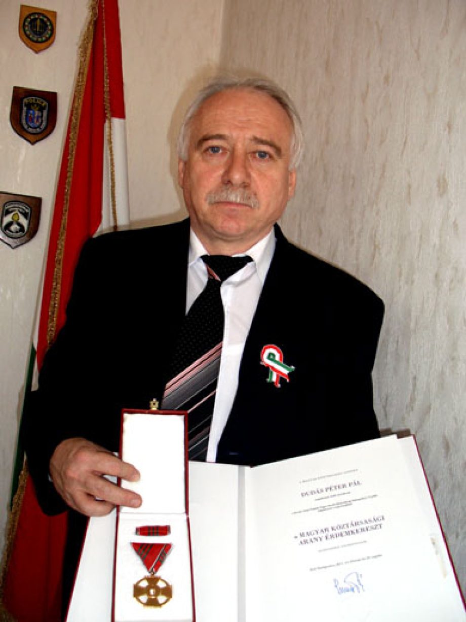 8331-magas-allami-elismeresben-reszesult-a-bunmegelzesi-szakember