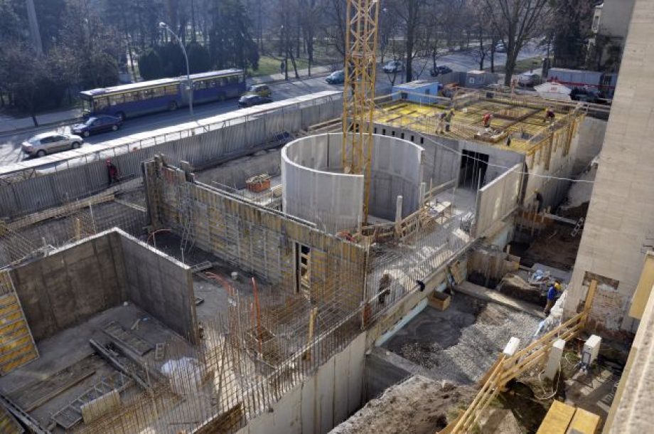 8476-aprilisra-szerkezetkesz-a-pannon-tenger-kiallitasi-epulet-01