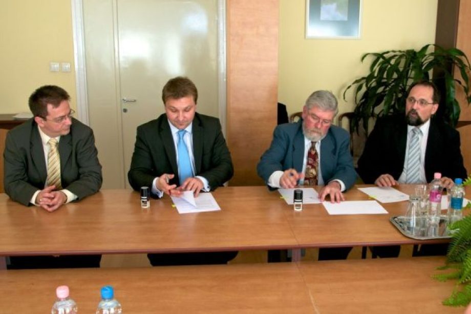 9110-a-reformatus-egyhaz-mukodteti-tovabb-a-kazincbarcikai-herman-otto-tagiskolat