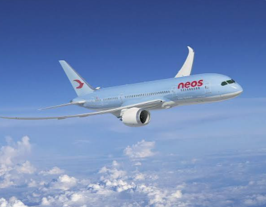 Neos Dreamliner 787_1