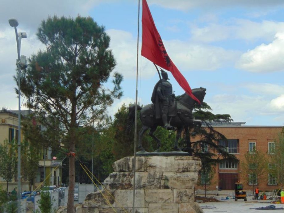 TIRANA 012