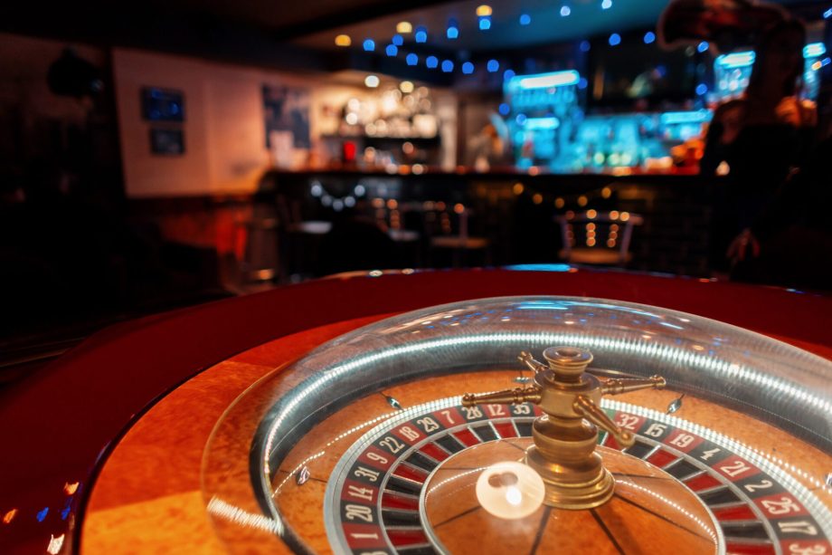 casino-roulette-with-wooden-golden-table-bar