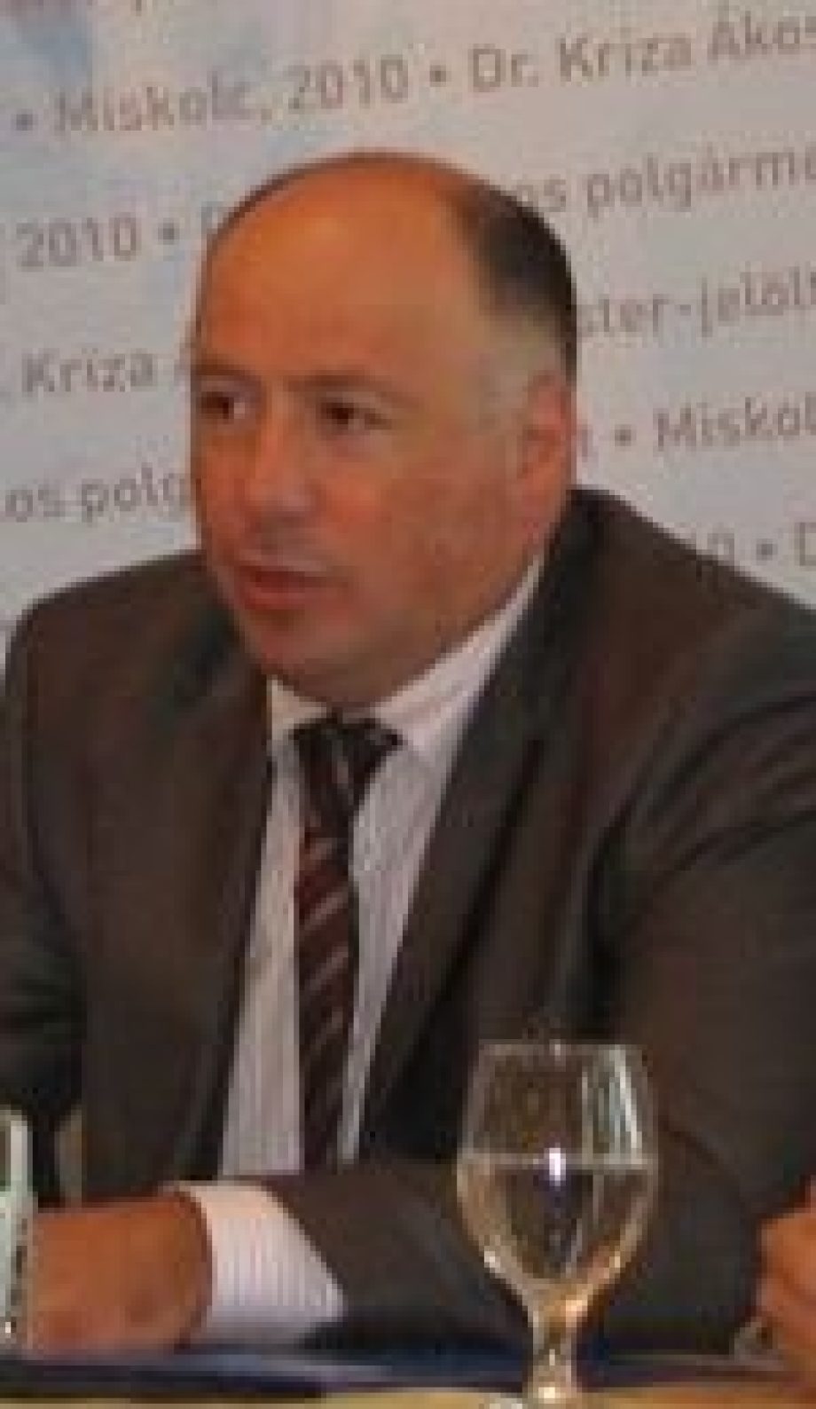 kriza-akos