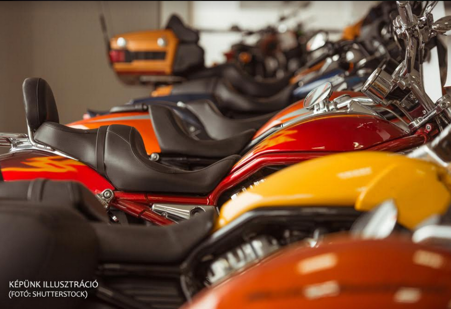 motorok